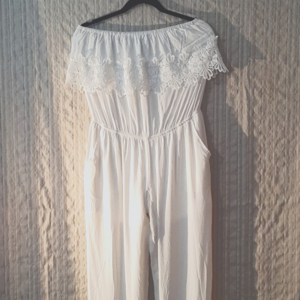 Solitaire Swim one-piece cover up romper size M
